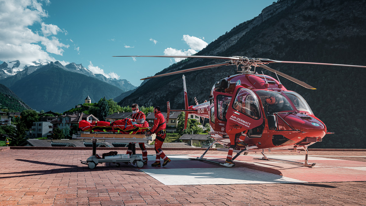 PAX Rettungssack RTS Air Abtransport nach Landung  ©Christian Pfammatter